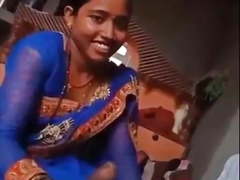 Village Bhabhi Playing With Dver Dick